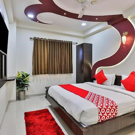 Collection O 7557 Hotel Shiv Kunj Exotica Naroda Εξωτερικό φωτογραφία