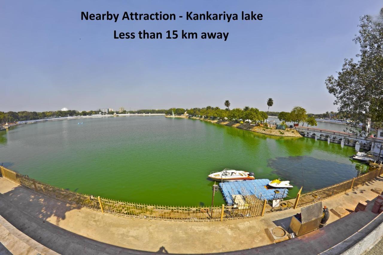 Collection O 7557 Hotel Shiv Kunj Exotica Naroda Εξωτερικό φωτογραφία