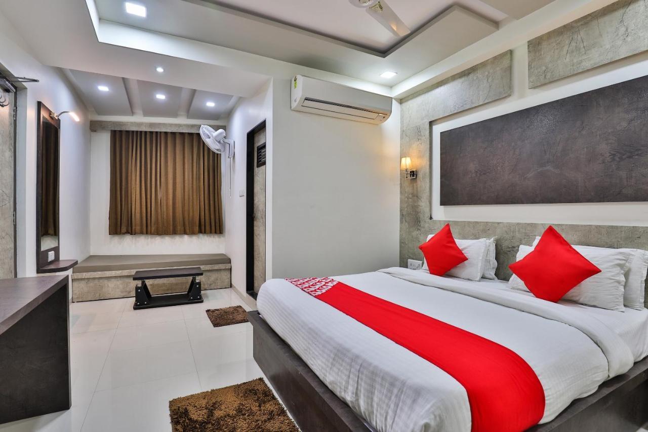 Collection O 7557 Hotel Shiv Kunj Exotica Naroda Εξωτερικό φωτογραφία