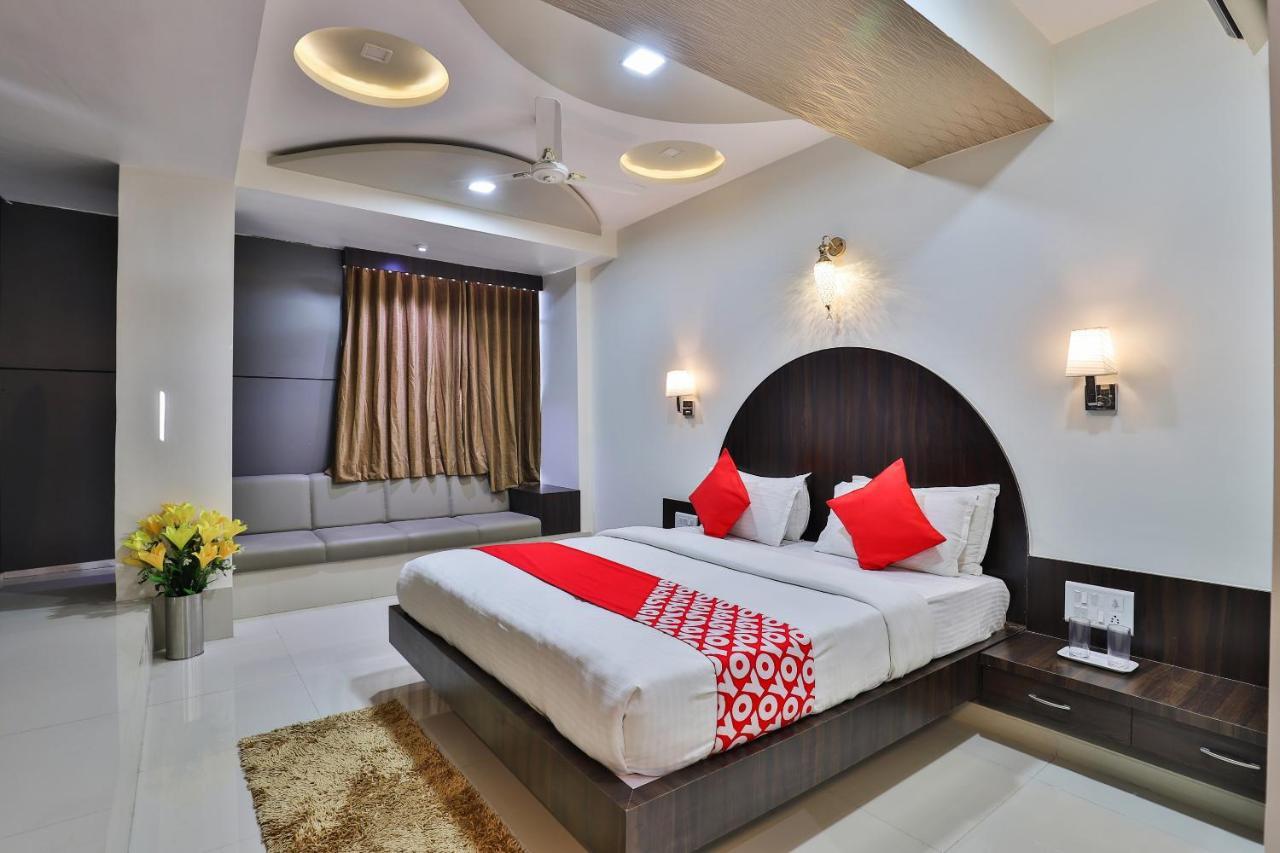 Collection O 7557 Hotel Shiv Kunj Exotica Naroda Εξωτερικό φωτογραφία